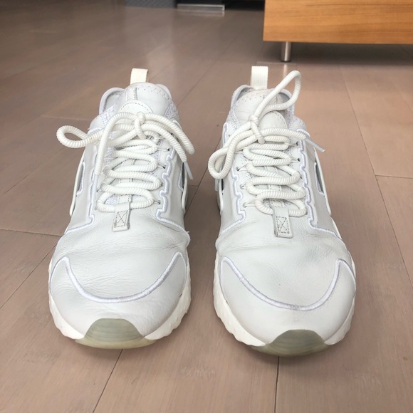 Nike Air Huarache Run Ultra S1 (Women’s) - Picture 2 of 6